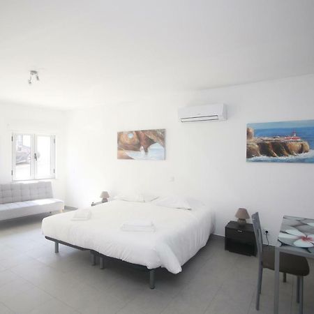 Guest House Lovely Swan Lagos Bagian luar foto