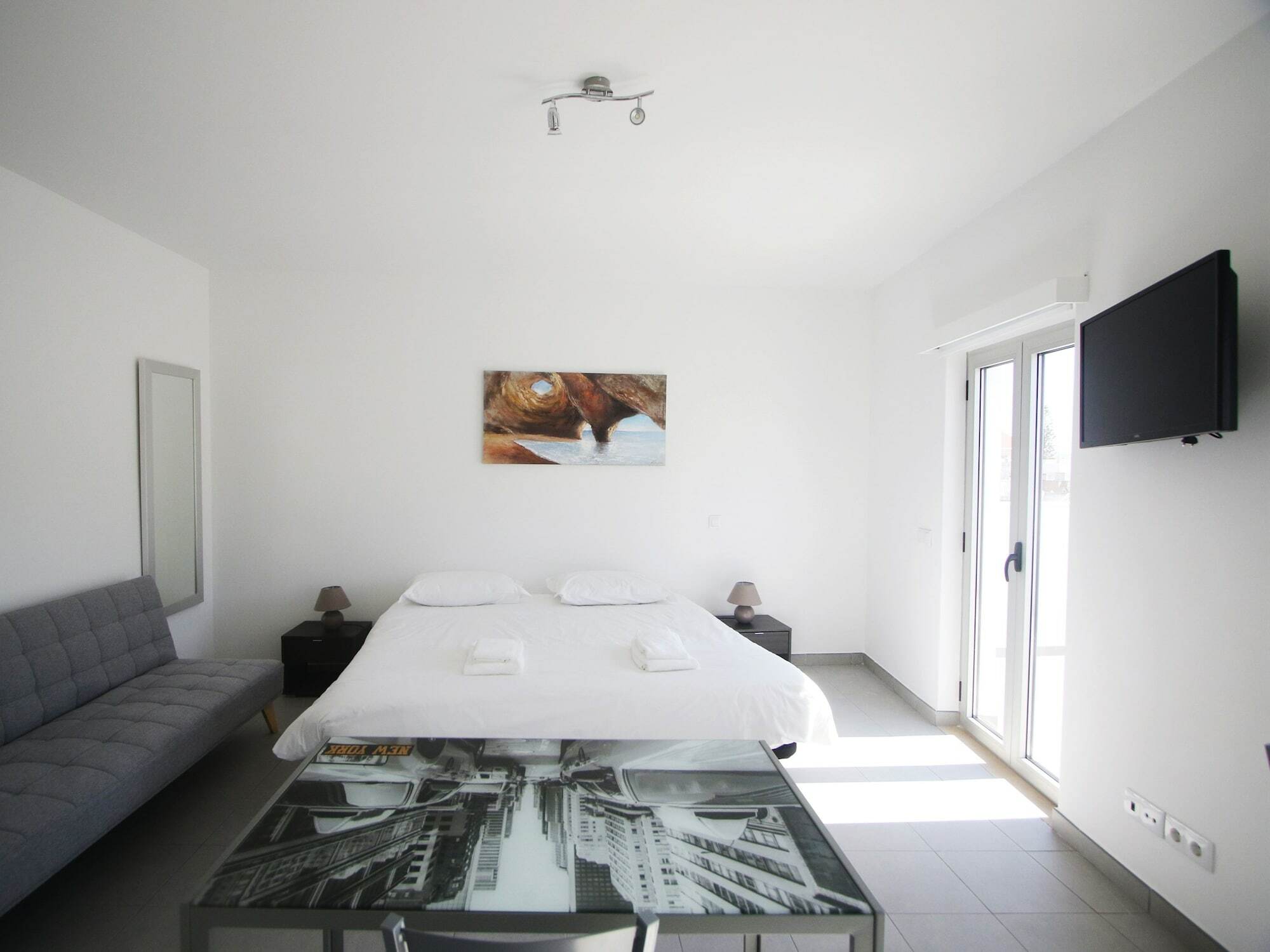 Guest House Lovely Swan Lagos Bagian luar foto